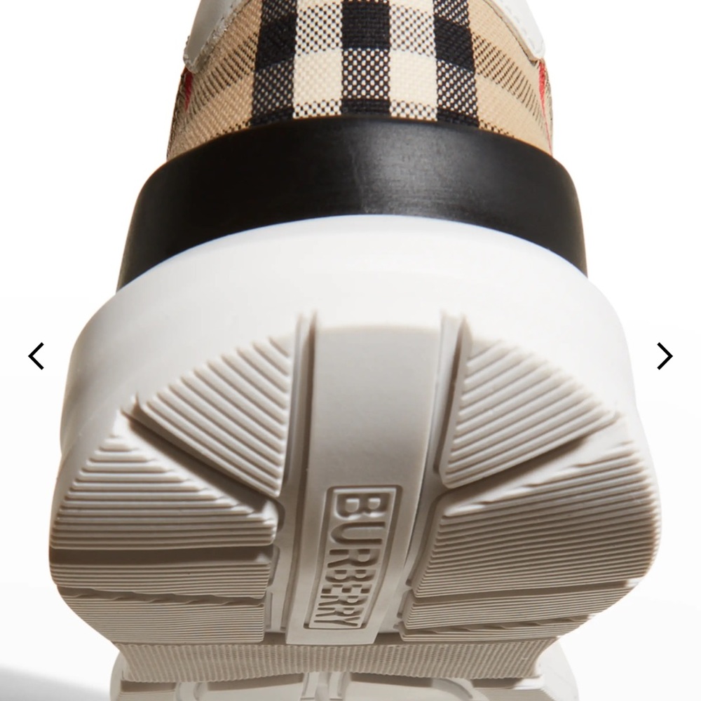 Burberry Shoes - Picture 5 of 5